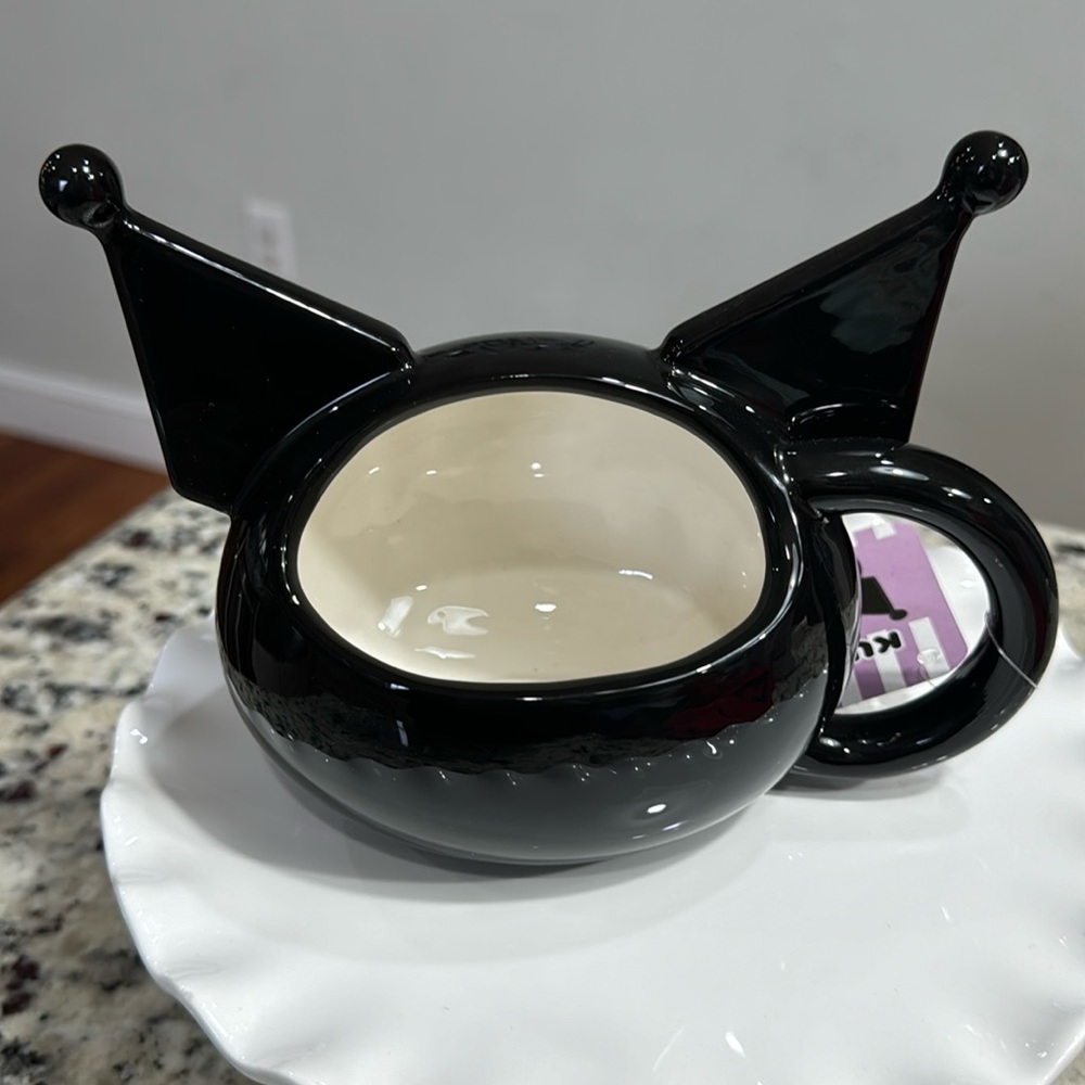SANRIO KUROMI FACE SCULPTED MUG - Picture 4 of 6